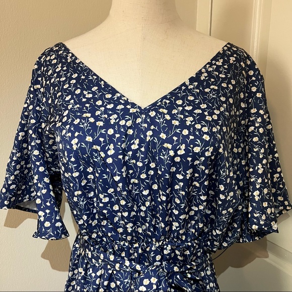 SHEIN | Floral flouncy sleeve dress - Picture 6 of 13